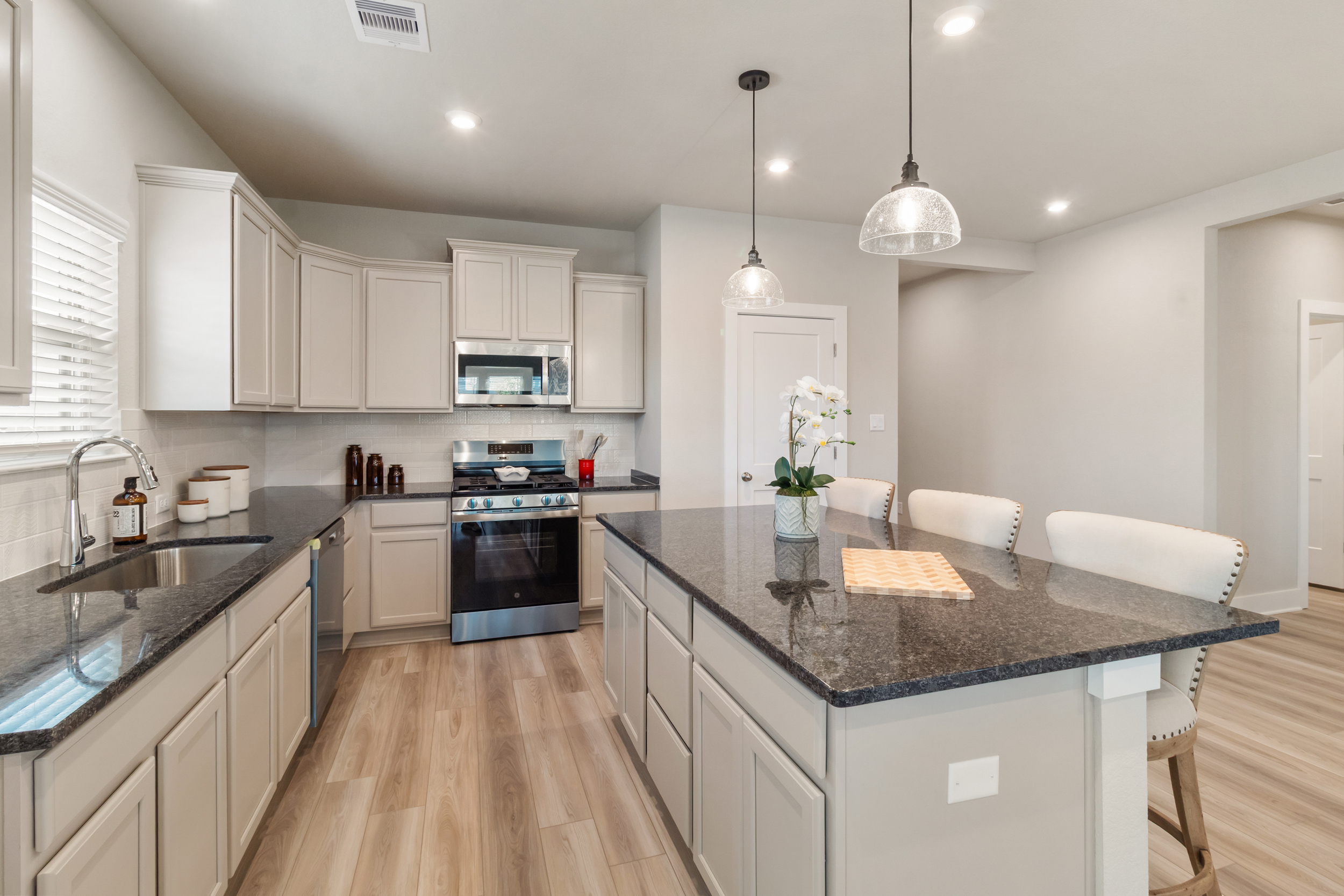 6303-raleigh-dr (31)