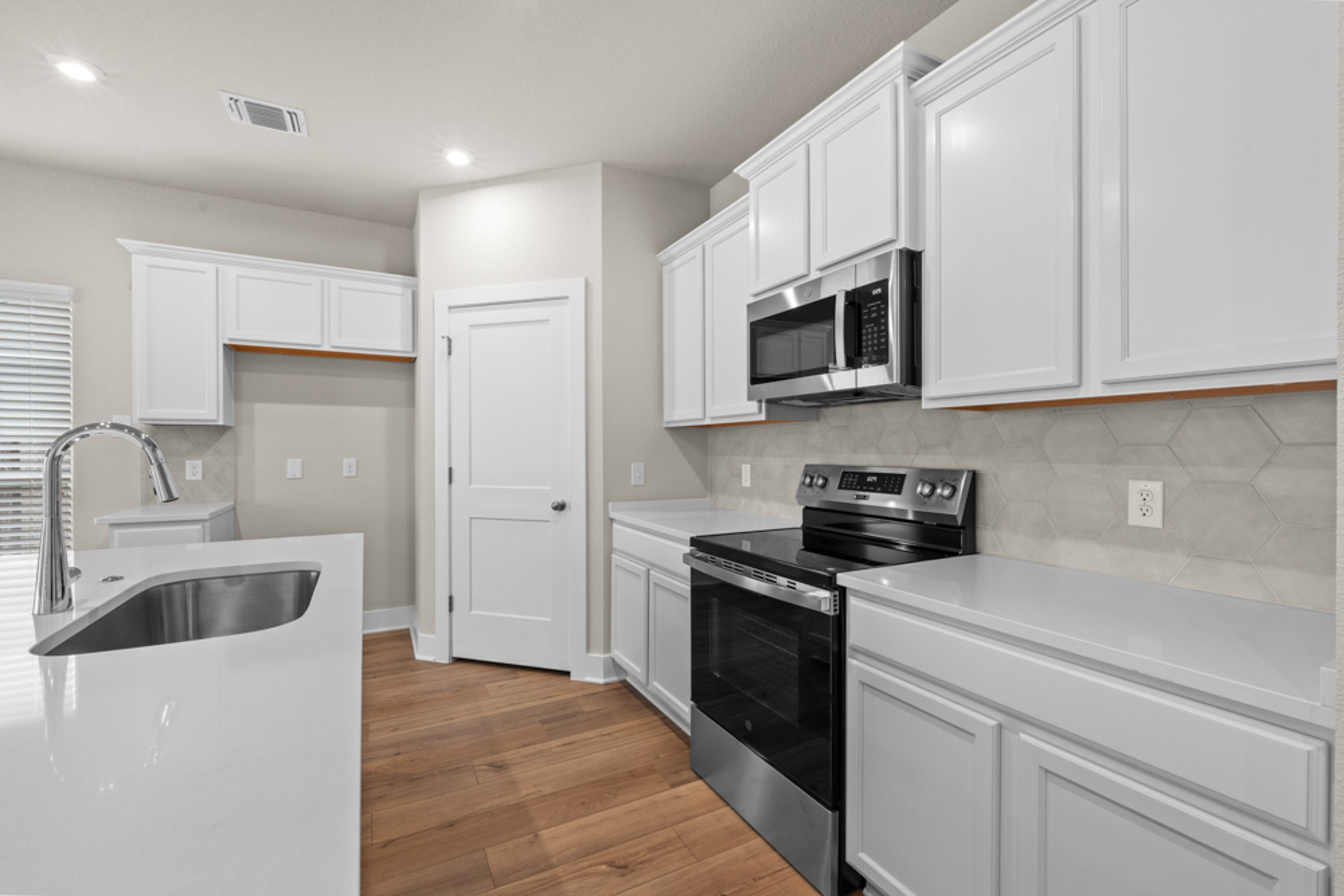 708 winscott-14