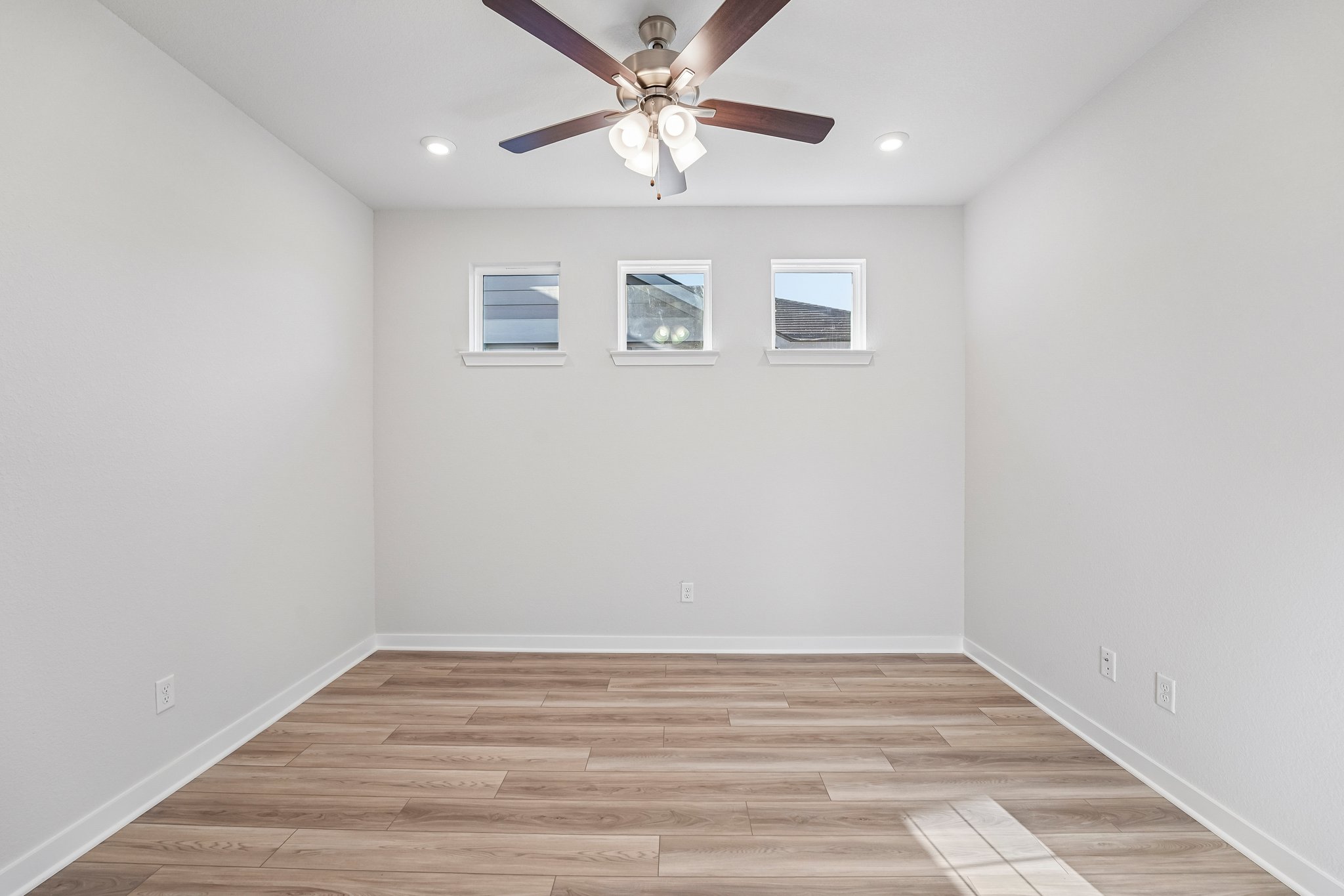 7107 Rosado Dr (24)