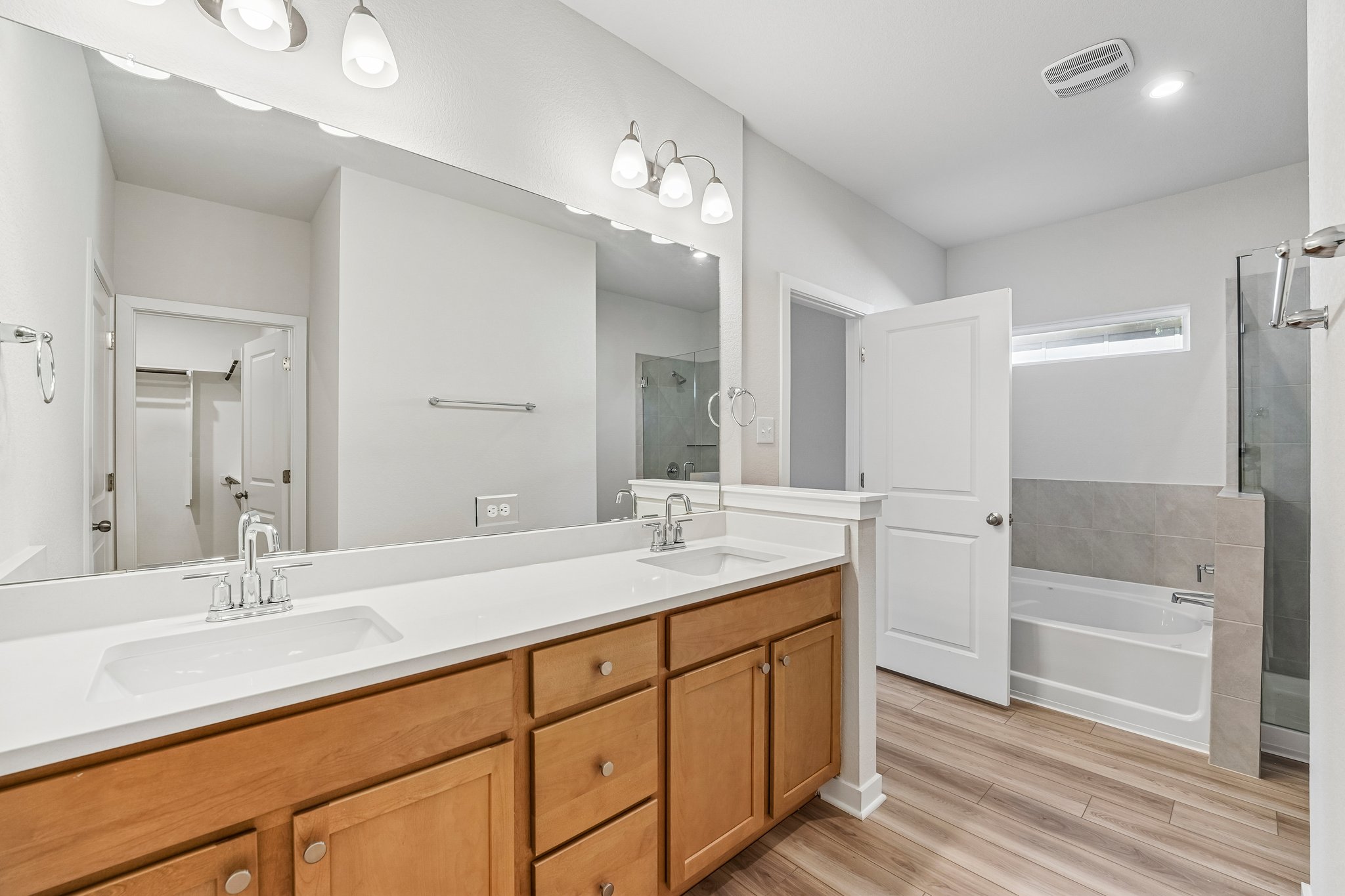 7107 Rosado Dr (28)