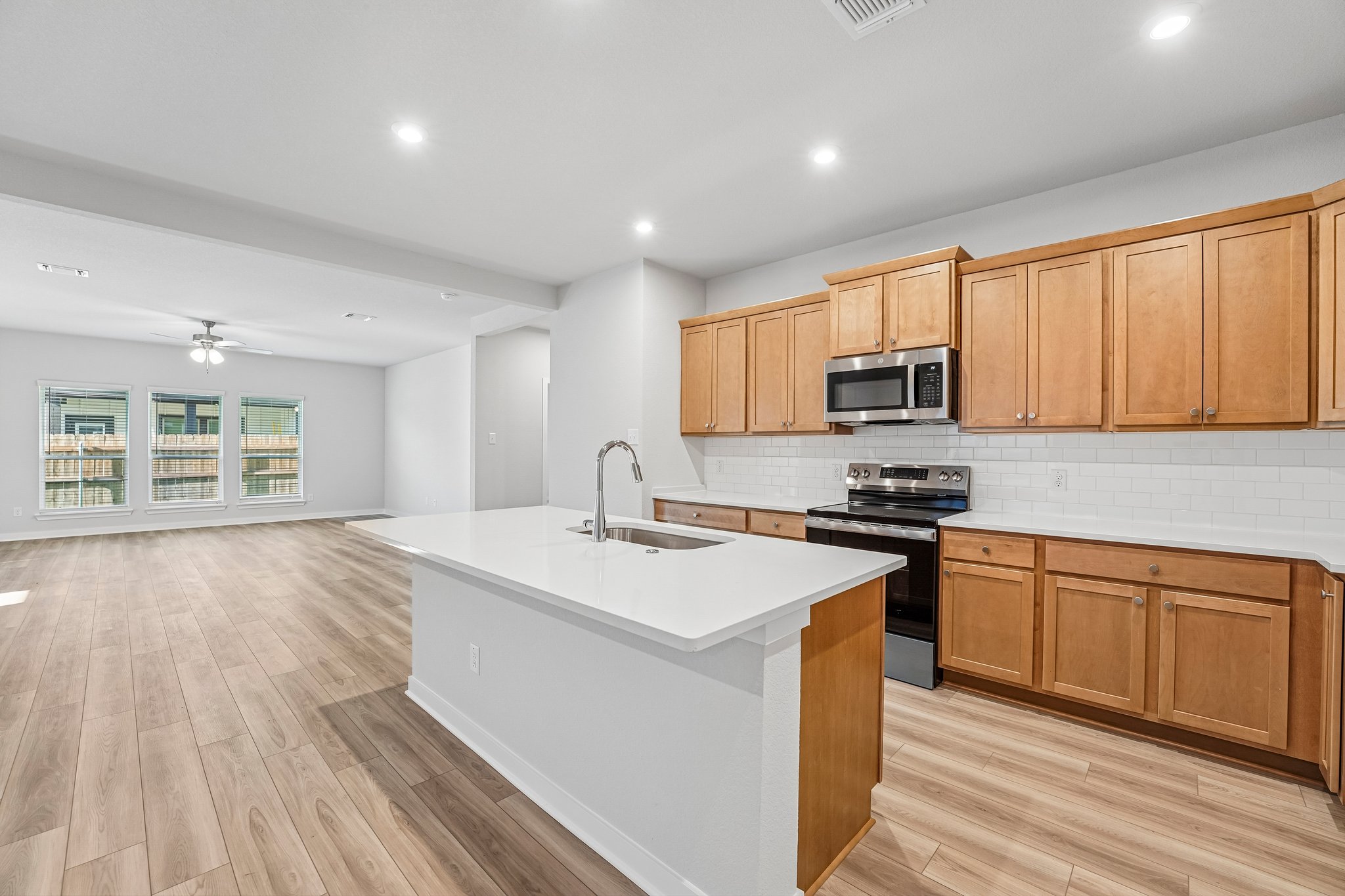 7107 Rosado Dr (8)