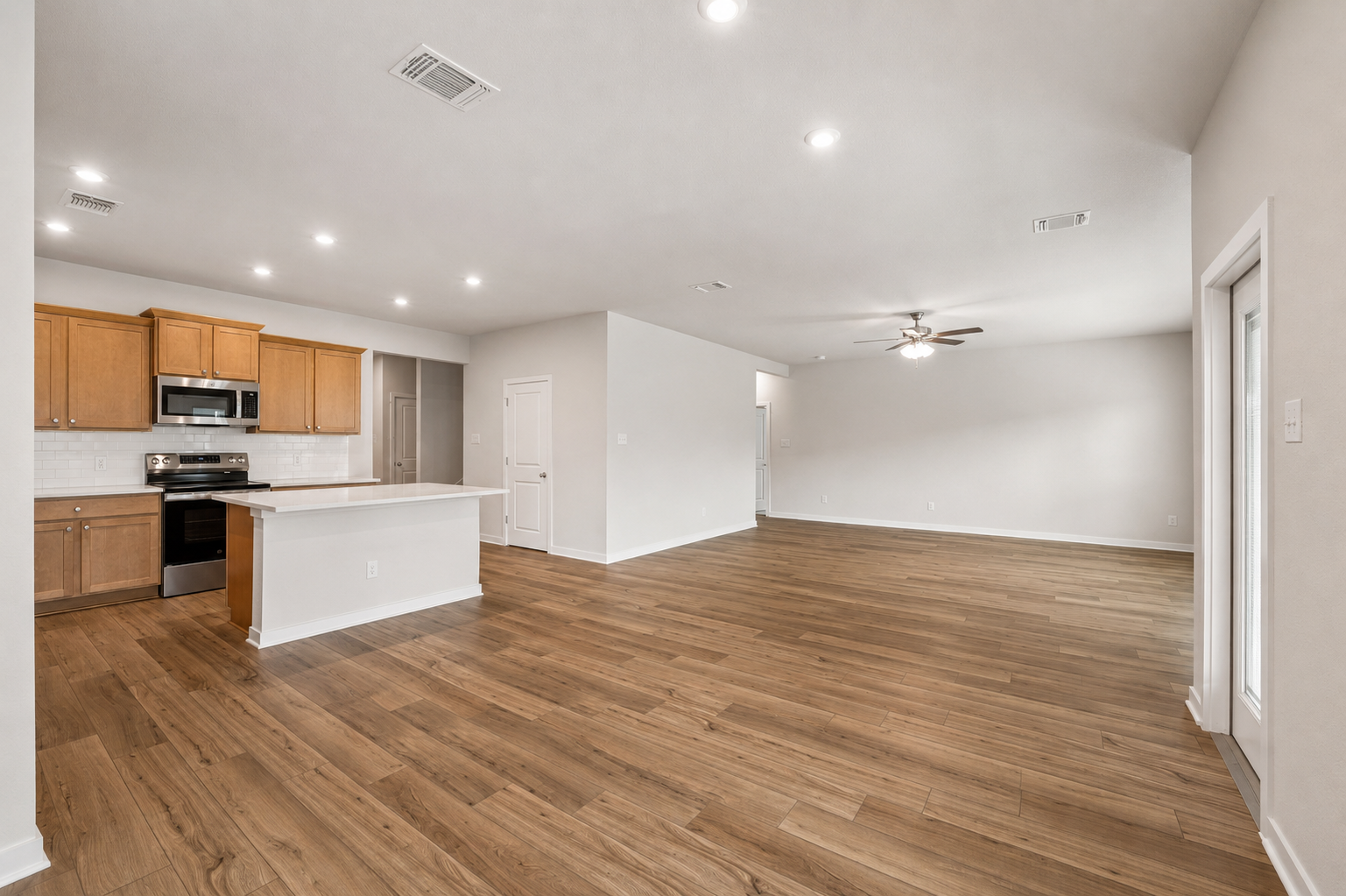 7114 Rosado Dr (5)