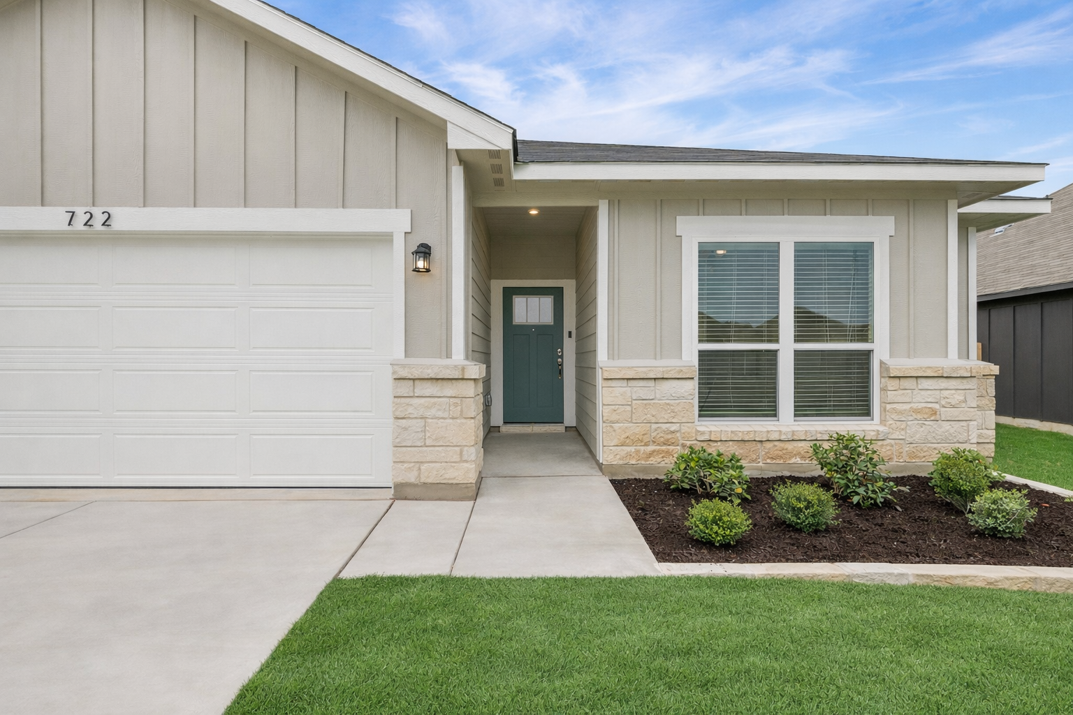 722 pipe creek closeup enhanced