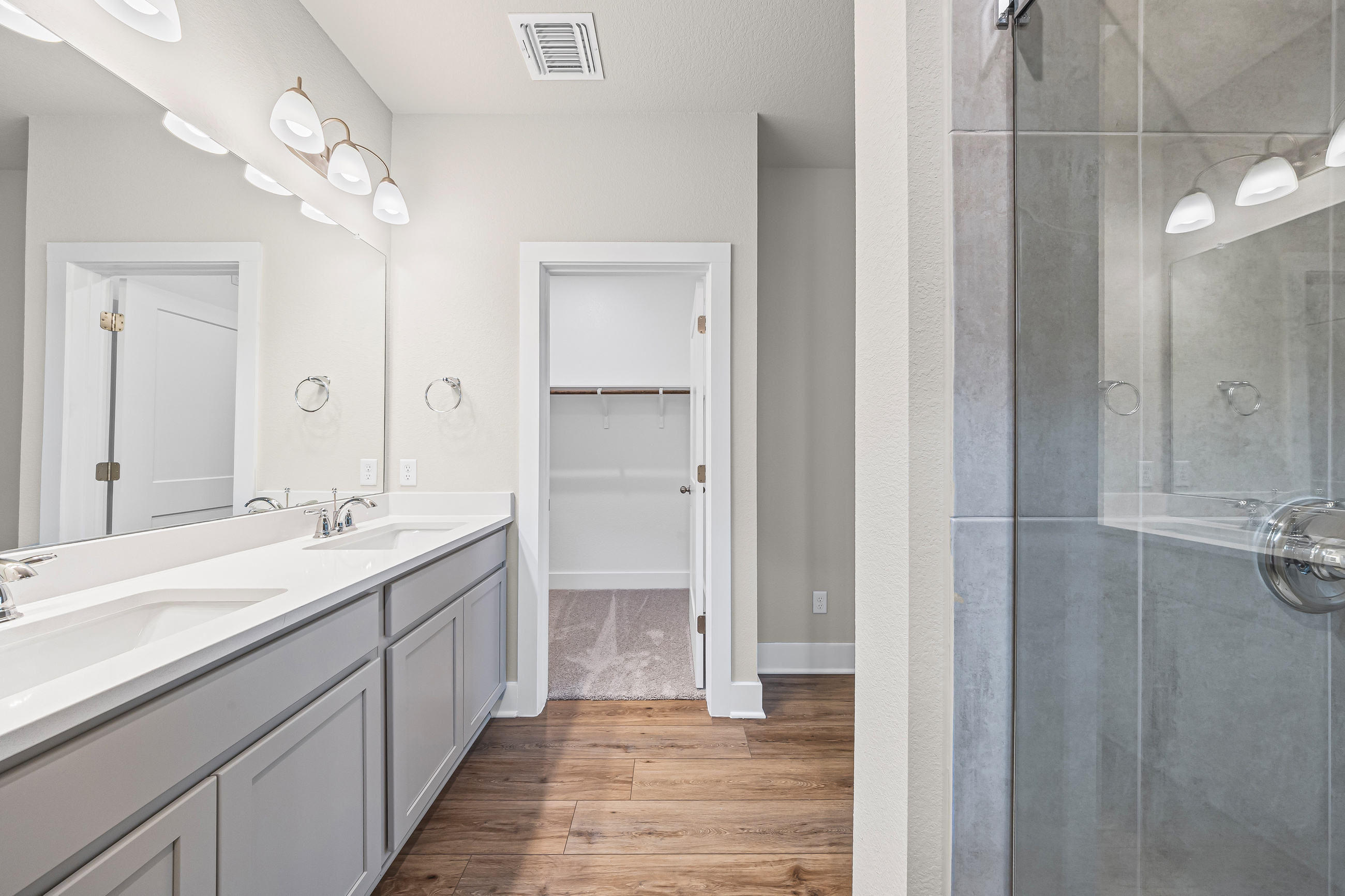722 pipe creek-25