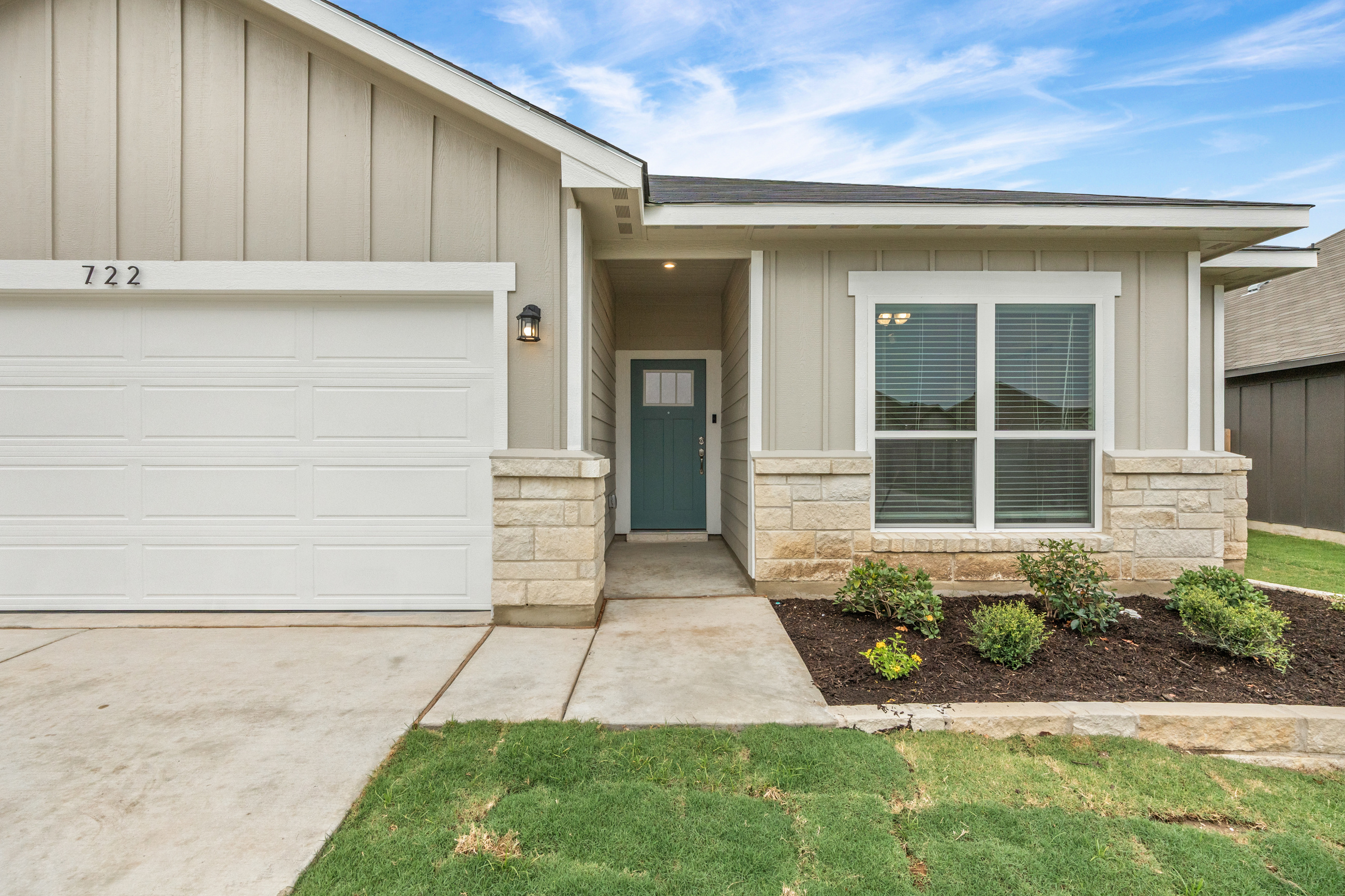722 pipe creek-3