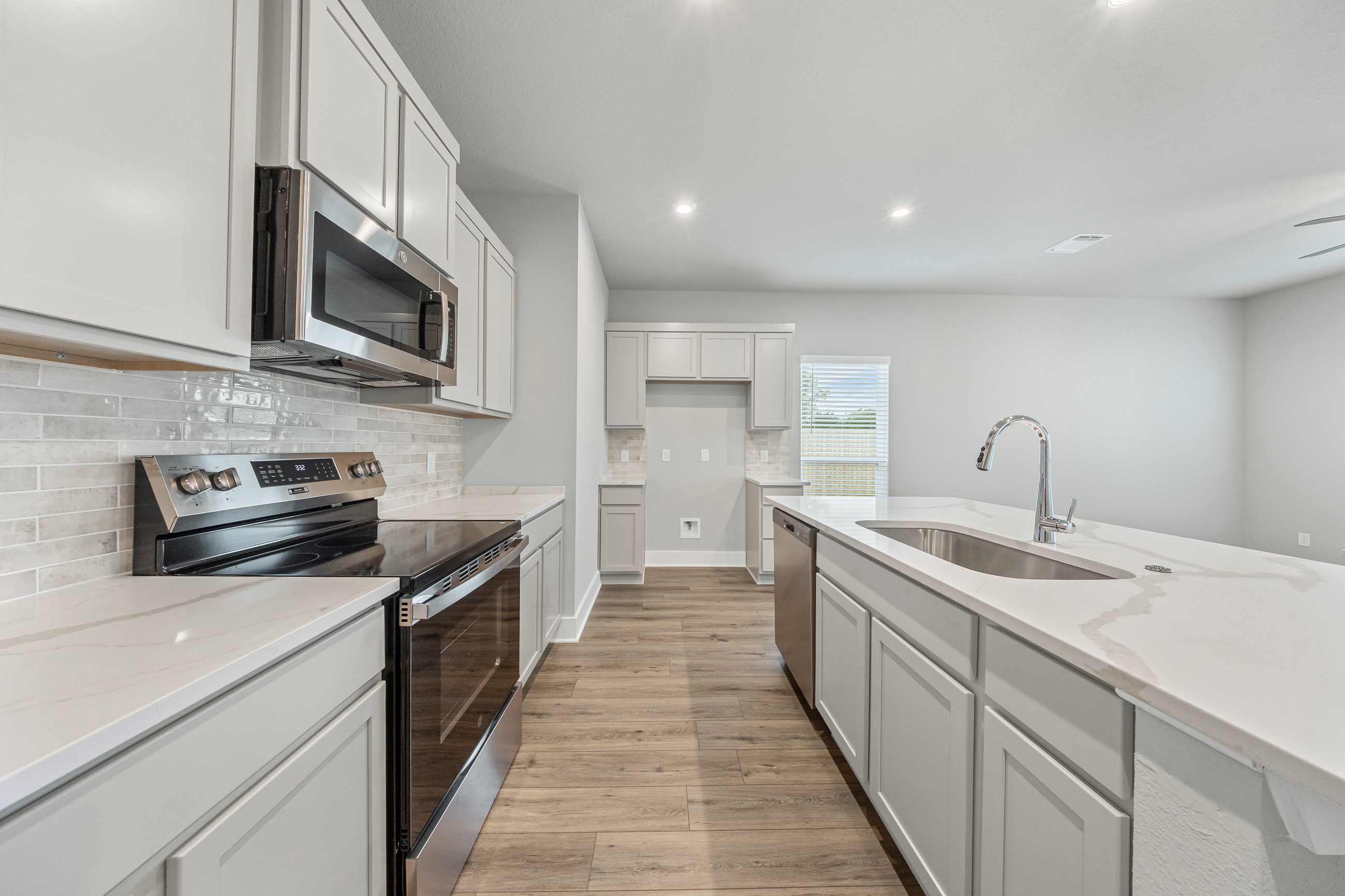 722 pipe creek-8