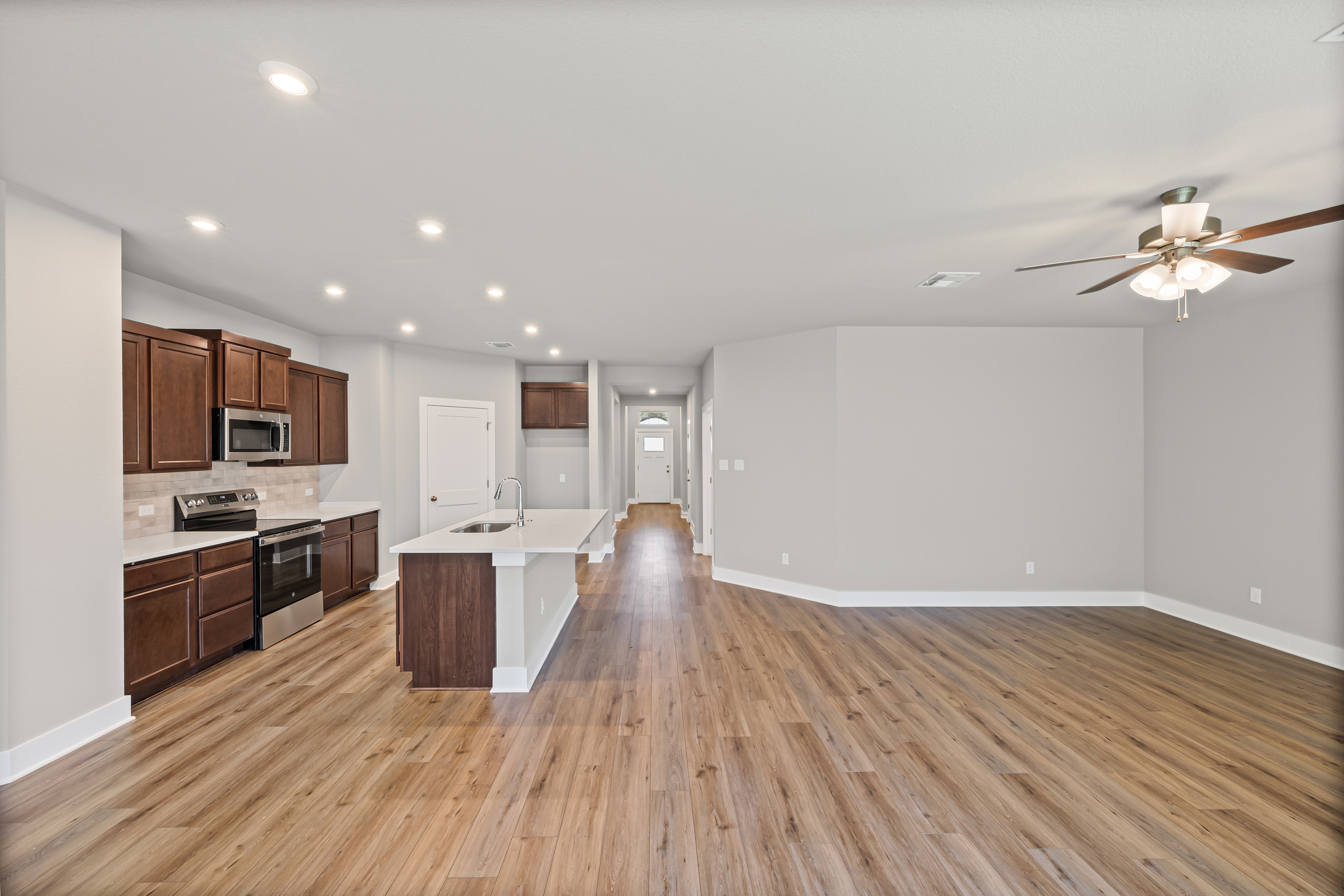 7221 caladium dr-4