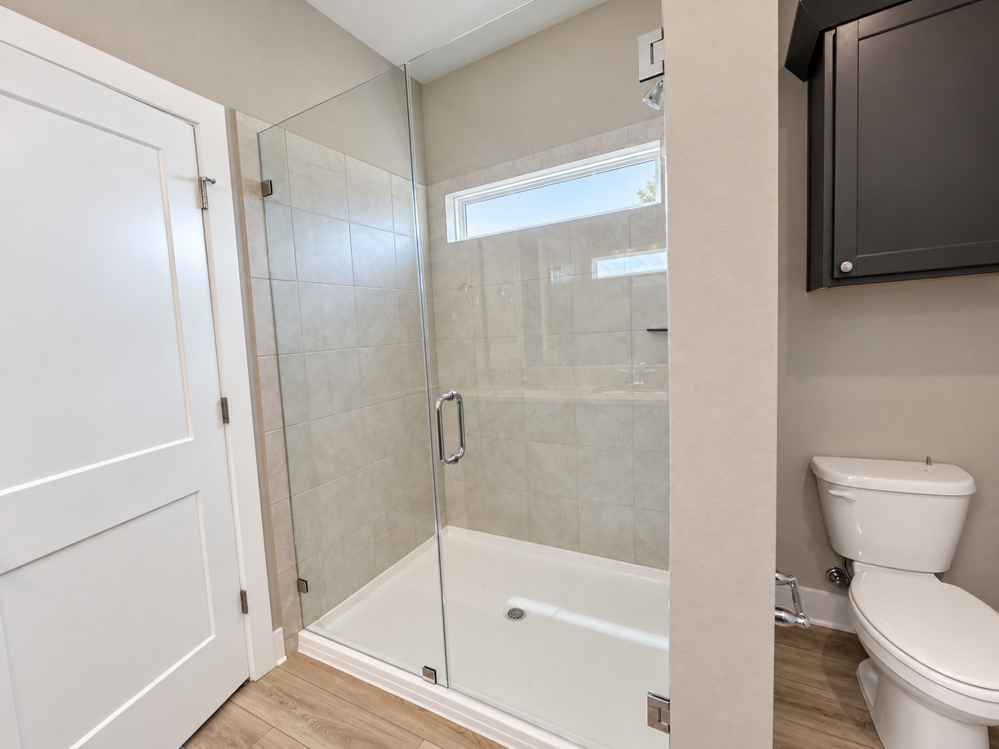 Primary-Bath2