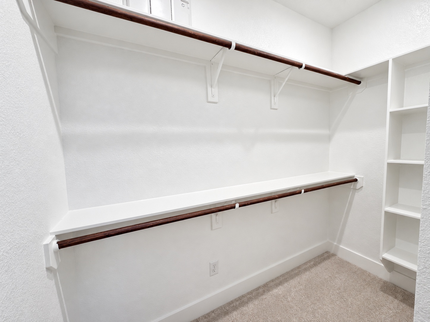 Primary-Closet