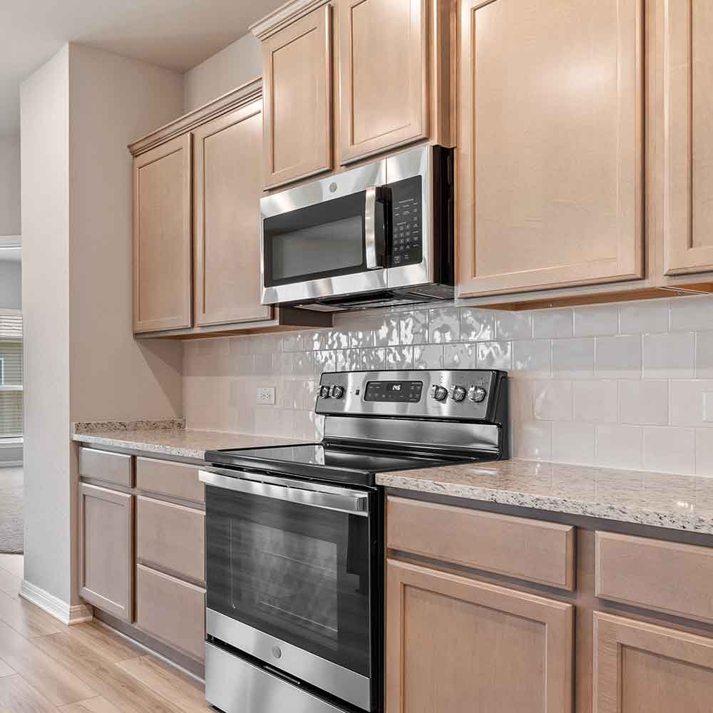 611-winscott-ave-014-square