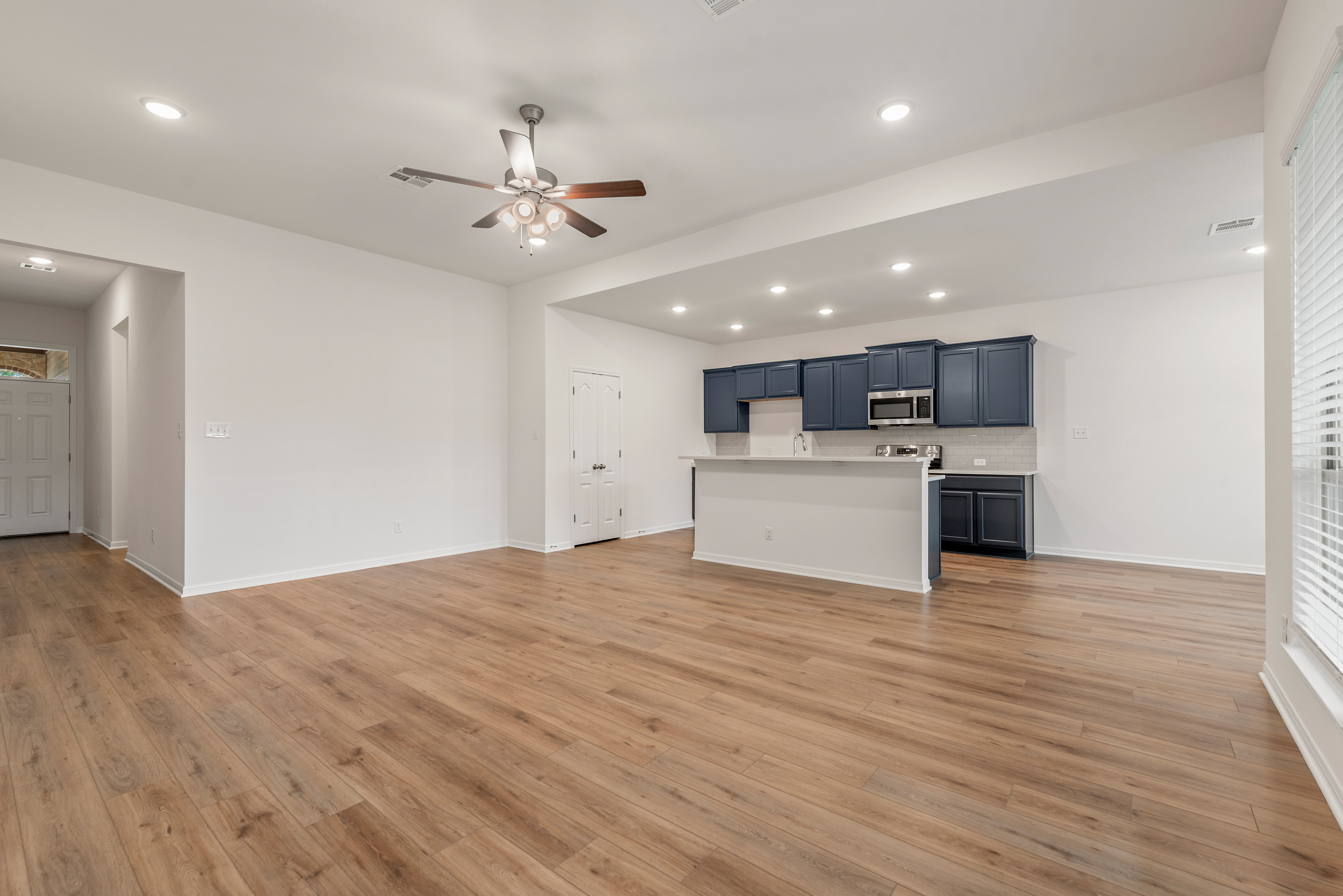 1809-thorndyke-04
