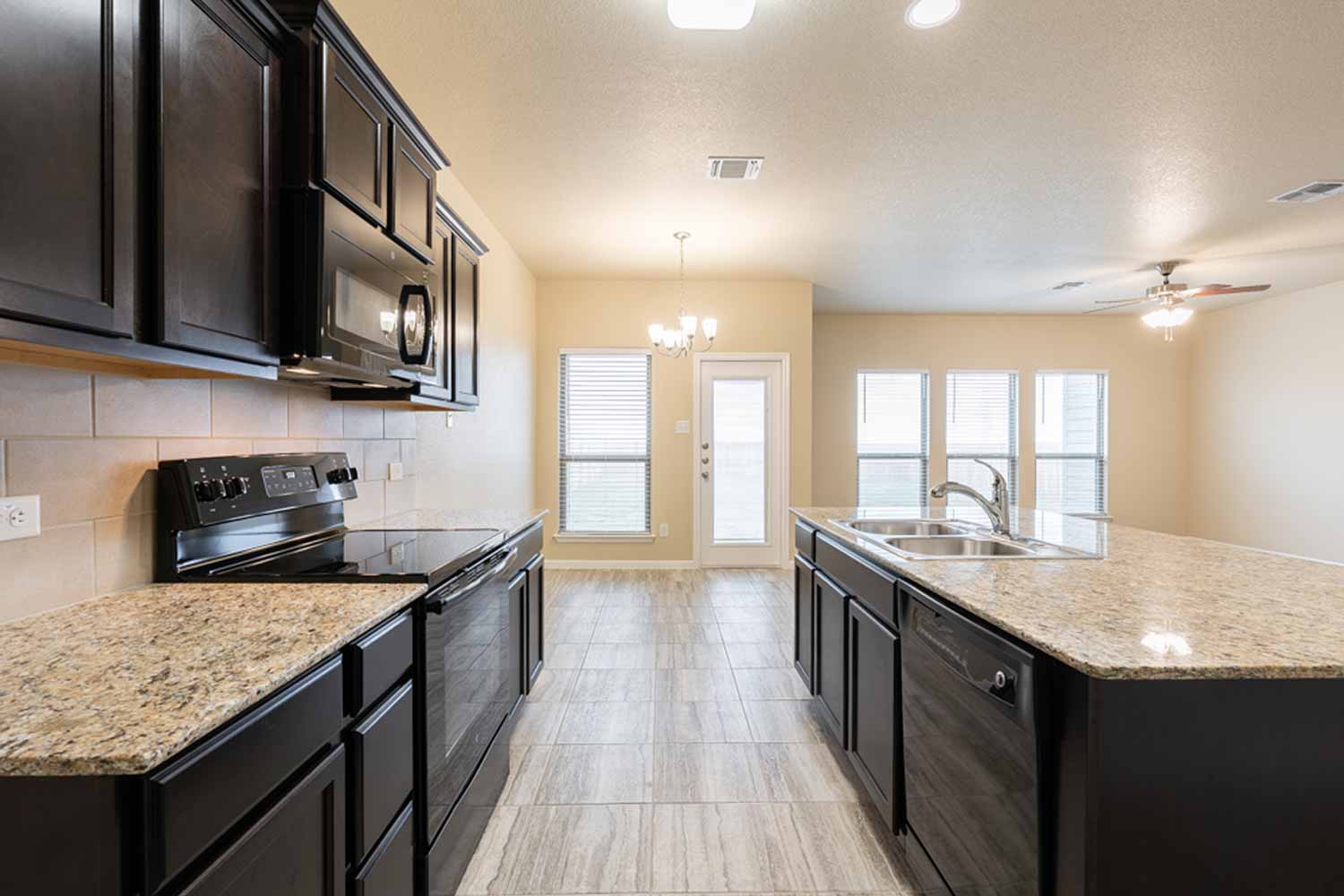 Omega Builders Model Home Stock Image https://www.omegabuilders.com/hubfs/content/photos/reserve-at-pea-ridge/7417-hickman/7417-hickman-010.jpg